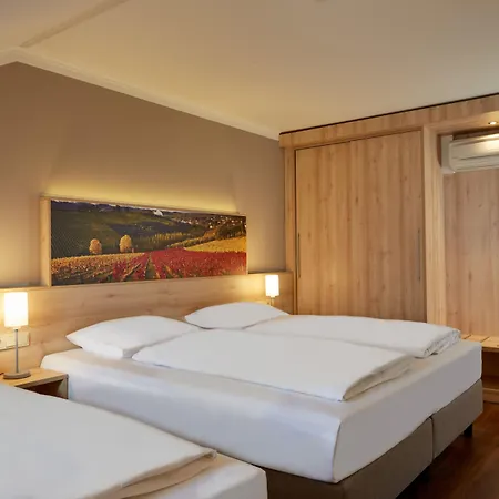 Sunday Hotel Stuttgart Herrenberg 4* Herrenberg