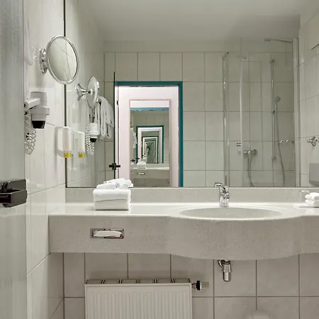 Sunday Hotel Stuttgart Herrenberg 4*