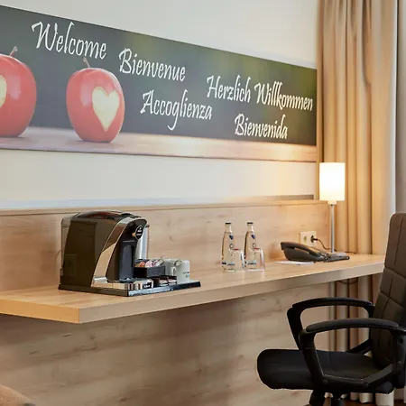 Sunday Hotel Stuttgart Herrenberg