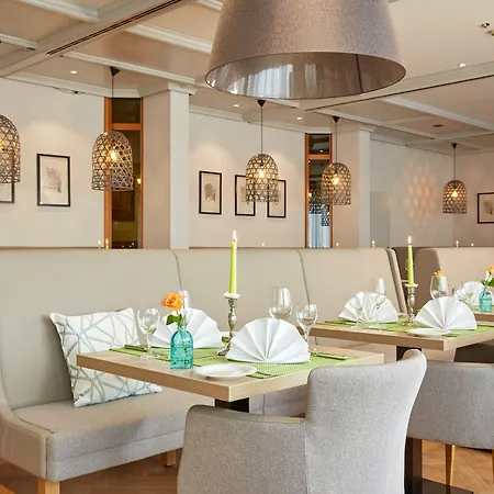 斯图加特海伦贝格h +酒店