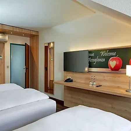 Hotel Sunday Stuttgart 4*