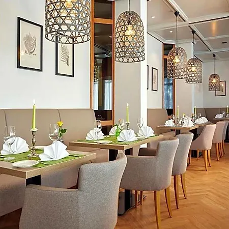 Sunday Stuttgart Hotel Herrenberg