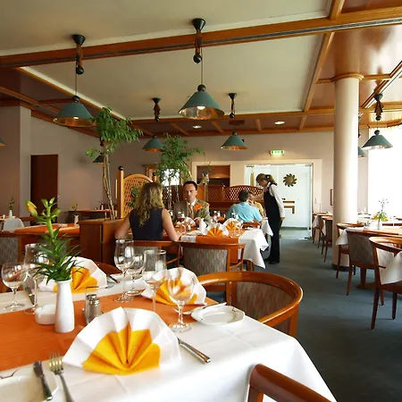 Sunday Hotel Stuttgart Herrenberg