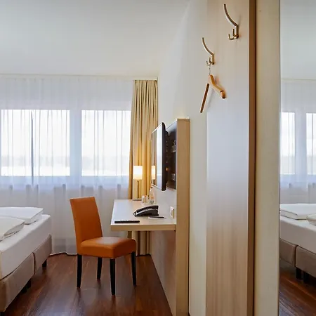 Hotel H+ Stuttgart 4*