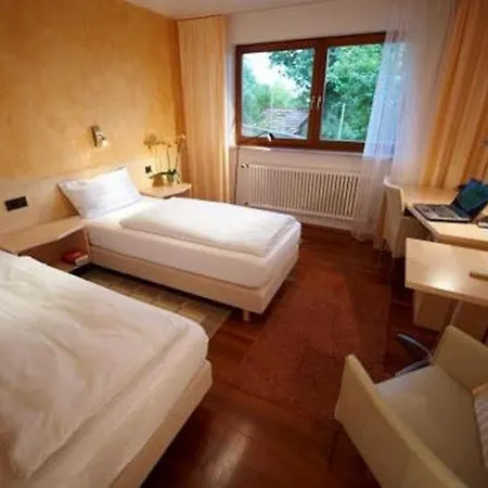 Sunday Hotel Stuttgart Herrenberg 4* Herrenberg