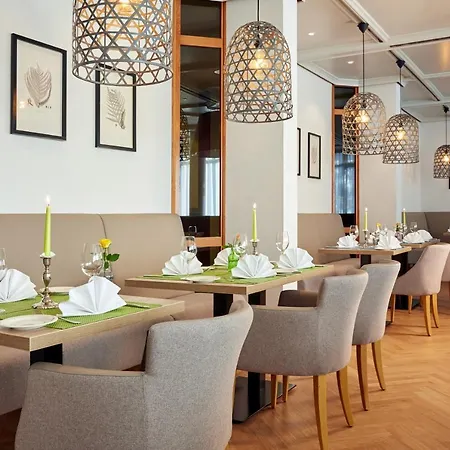 Hotel H+ Stuttgart 4*