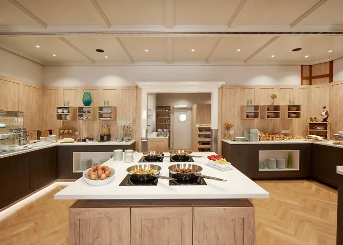 H+ Stuttgart Hotel 4*