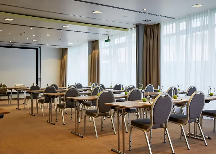 Hotel H+ Stuttgart 4*