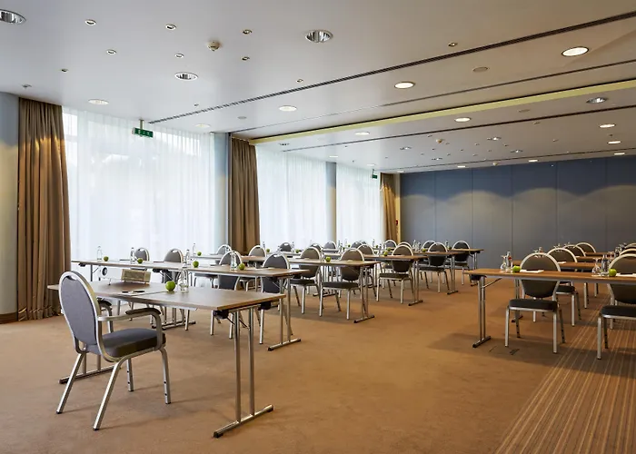 Hotel H+ Stuttgart Herrenberg